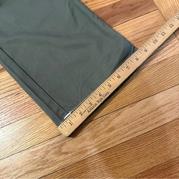 True Religion Cargo Pants Kalamata Green White Stitch Mens Size 32x32